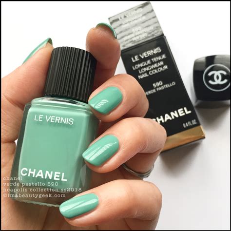 chanel le vernis verde pastello|Chanel le vernis shades.